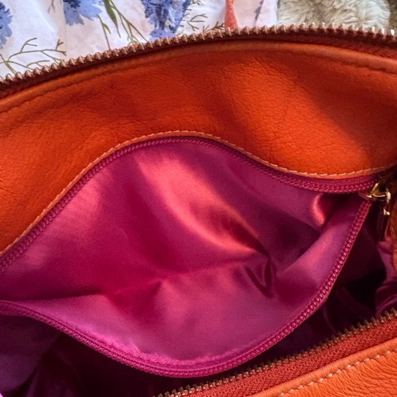Roots Orange Leather Shoulder Bag - Picture 11 of 11